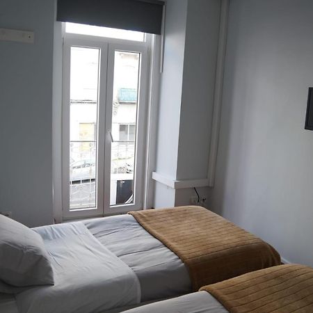 Bisengototo Homestay Lisboa Extérieur photo