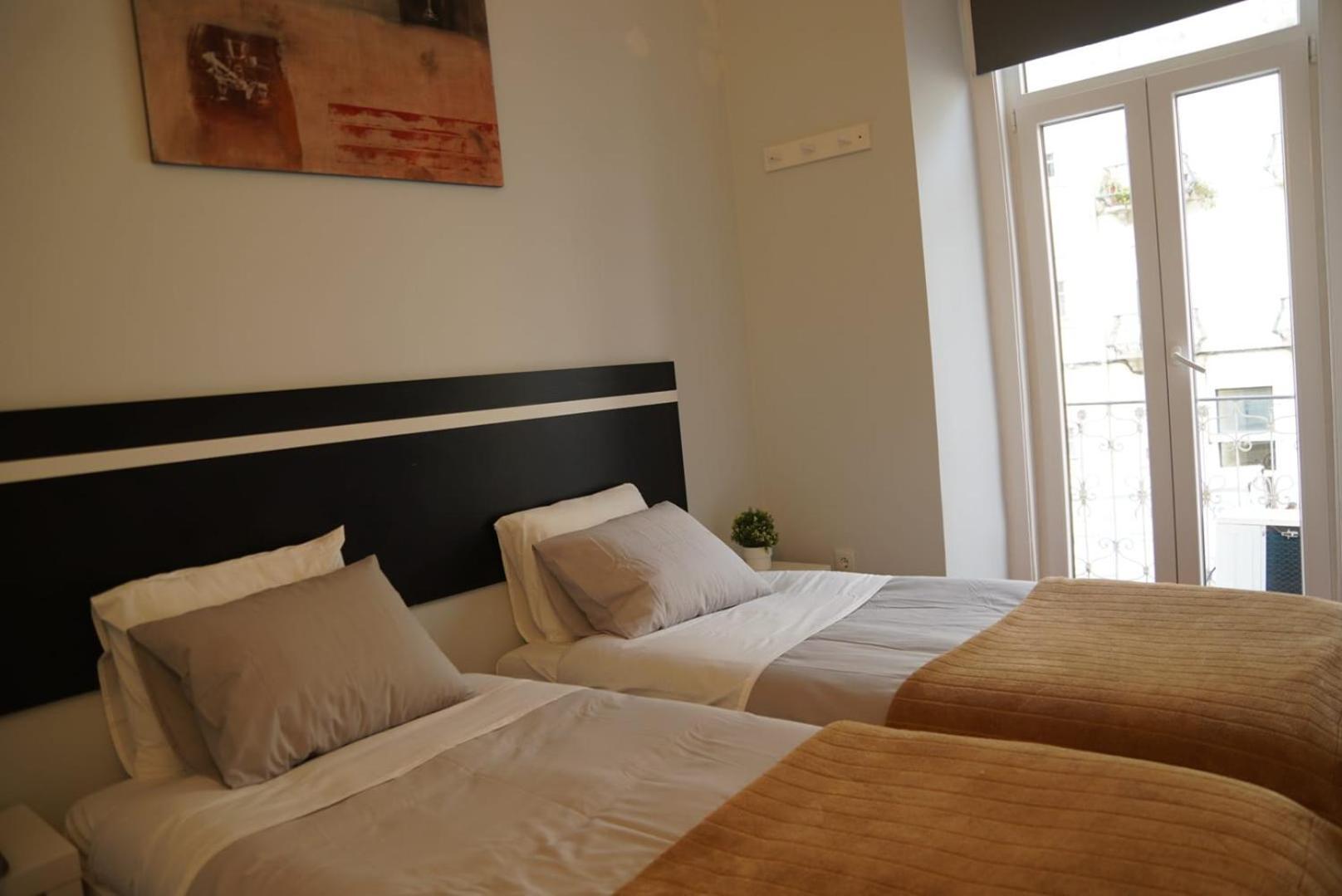 Bisengototo Homestay Lisboa Extérieur photo