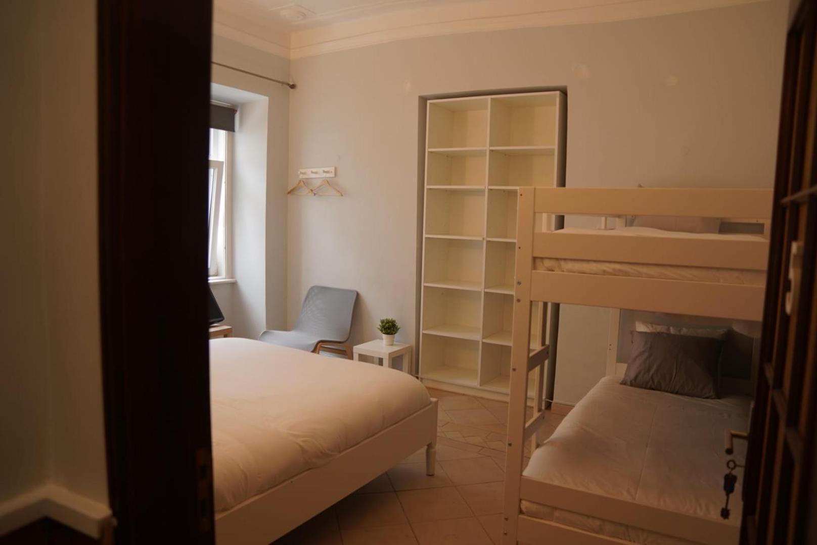 Bisengototo Homestay Lisboa Extérieur photo