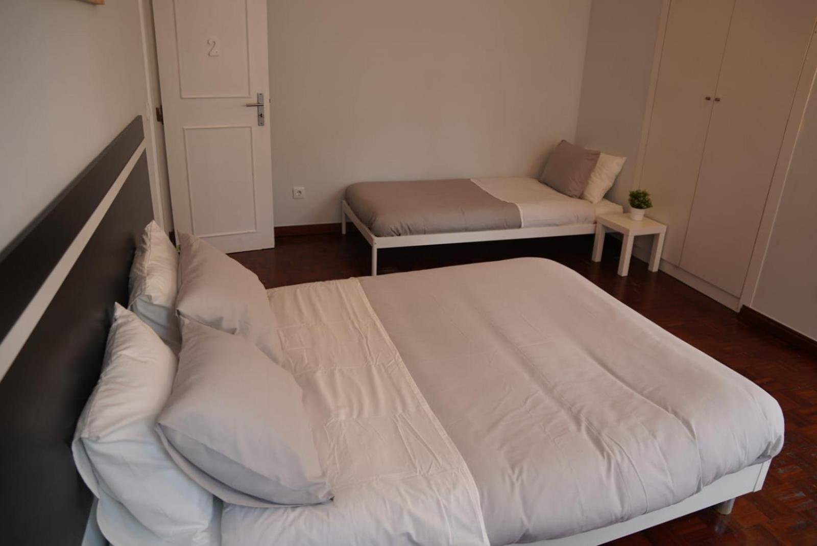 Bisengototo Homestay Lisboa Extérieur photo