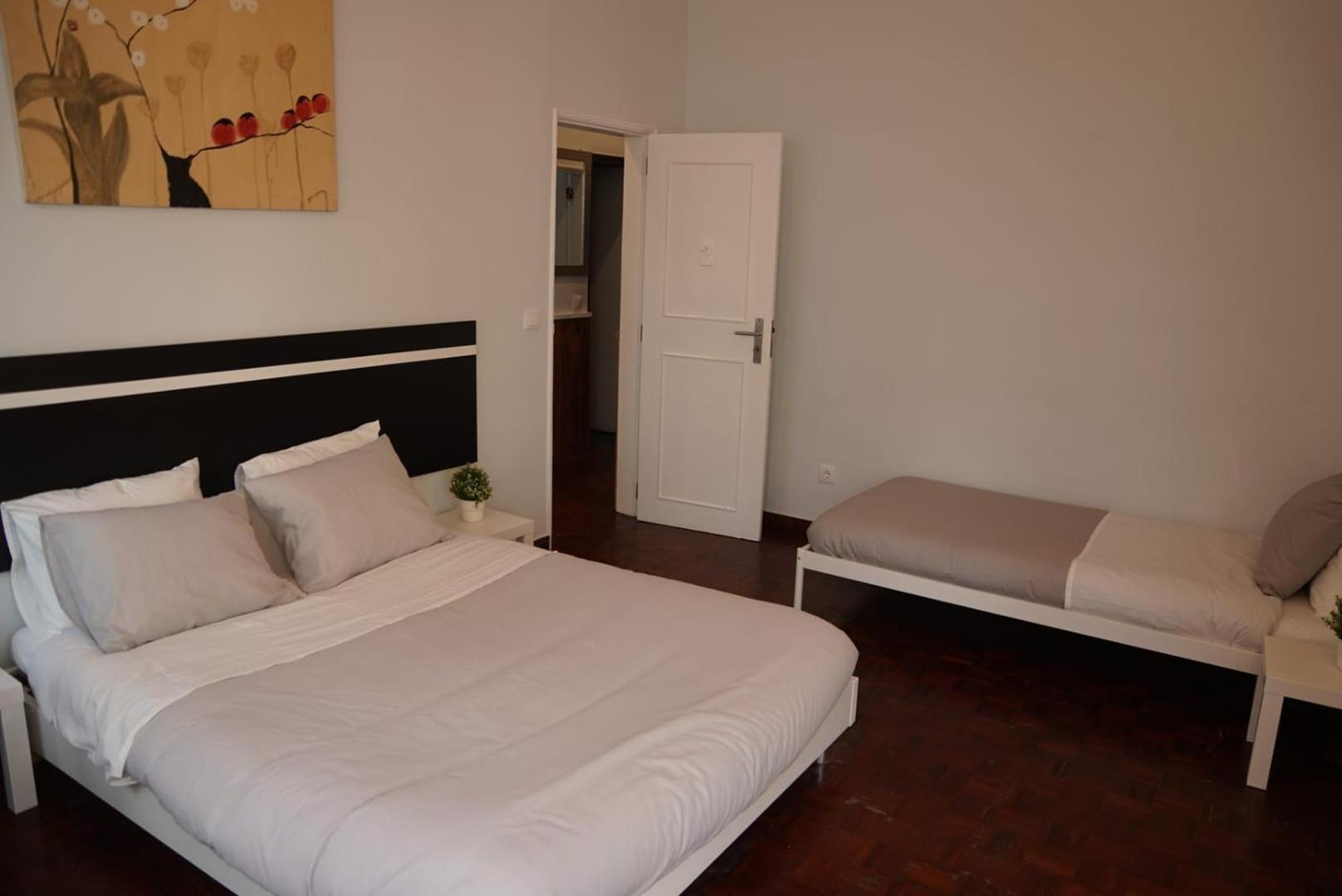 Bisengototo Homestay Lisboa Extérieur photo